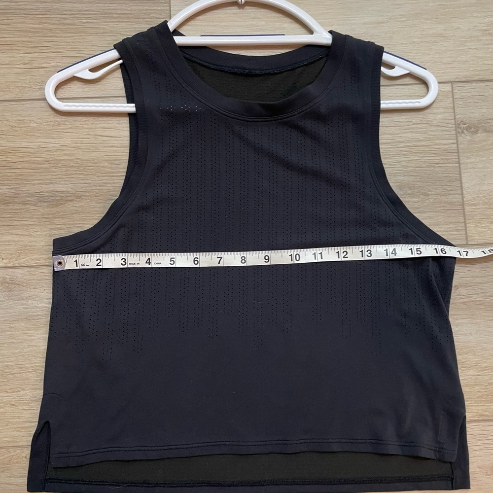 Black Womens Lululemon Mesh sleeveless Top size 4 - Picture 5 of 6